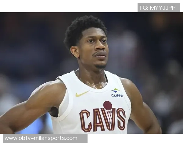 小南斯赞亨特表现如莱昂纳德全场9中7砍17分7篮板展现得分能力