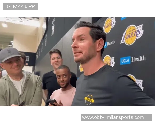 雷迪克谈太阳队合练情况强调球队凝聚力与现实挑战 雷迪克谈太阳队合练情况强调球队凝聚力与现实挑战