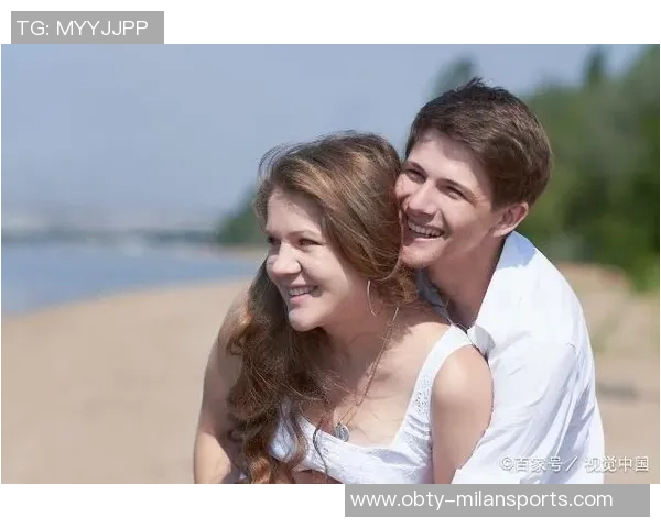 在餐厅偶遇梅西情侣选择不打扰坚守爱情信念