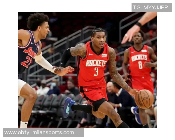 三后卫组合失灵福克斯卡斯尔与哈珀表现低迷合计35投仅8中还出现10次失误